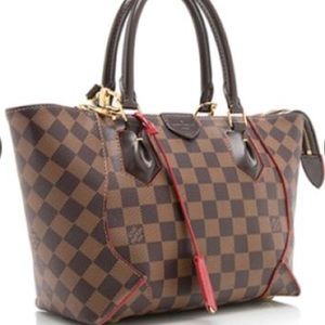 Louis Vuitton damier Caissa!  2015 model